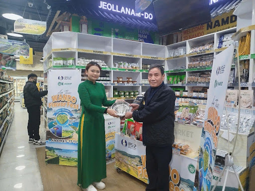 TƯNG BỪNG TUẦN LỄ ẨM THỰC WANDO TẠI K-MARKET 17T3